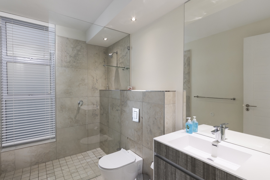 To Let 4 Bedroom Property for Rent in Harbour Island Western Cape